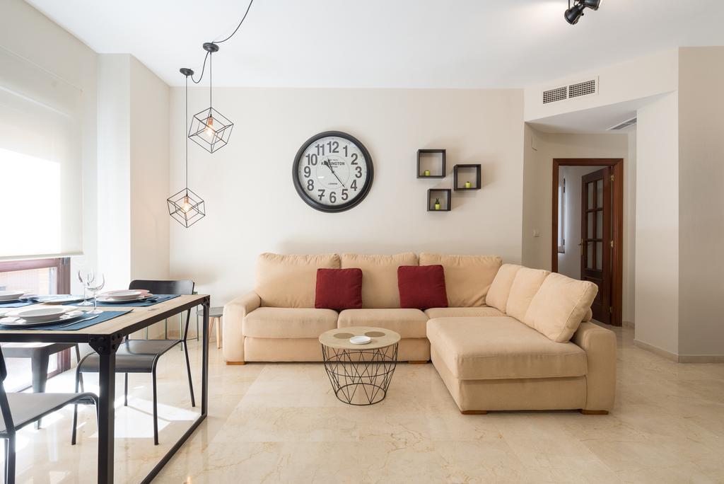 Апартаменты Alameda De Colon Relax & Quiet Business & Family Малага Экстерьер фото
