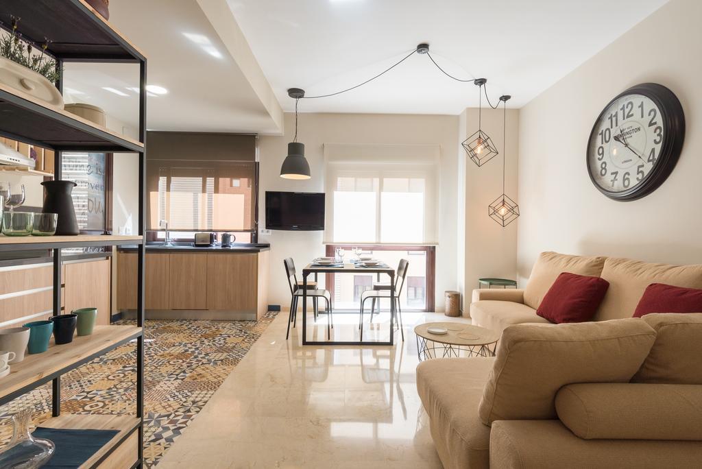 Апартаменты Alameda De Colon Relax & Quiet Business & Family Малага Экстерьер фото